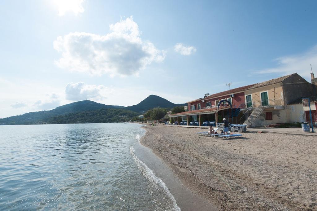 Sweet Memories Beach Houses Mesongi Exterior photo
