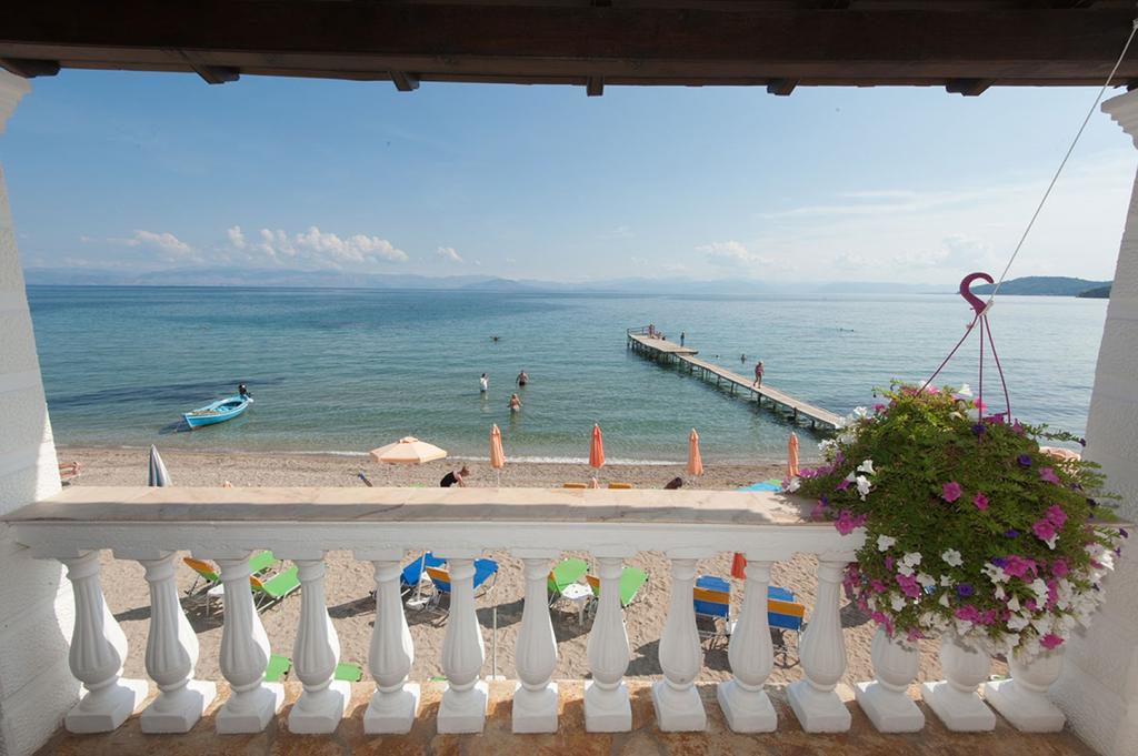 Sweet Memories Beach Houses Mesongi Exterior photo